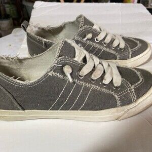 Grey Maurices Besty slipon sneaker. Sz 7m
